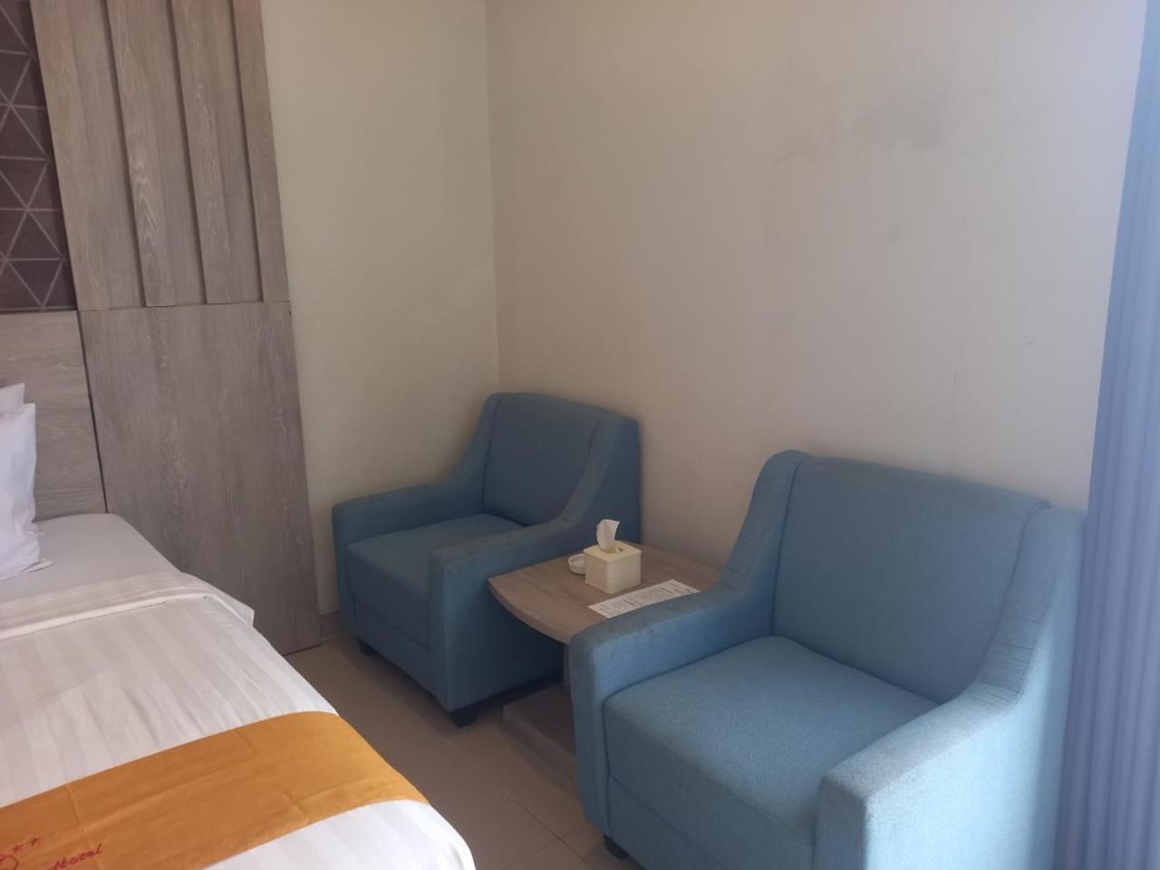 Urbanview Hotel Dedy Jaya Brebes Buitenkant foto